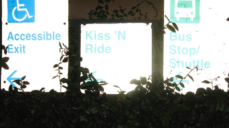 IMG_0651.JPG - The kiss 'N Ride!