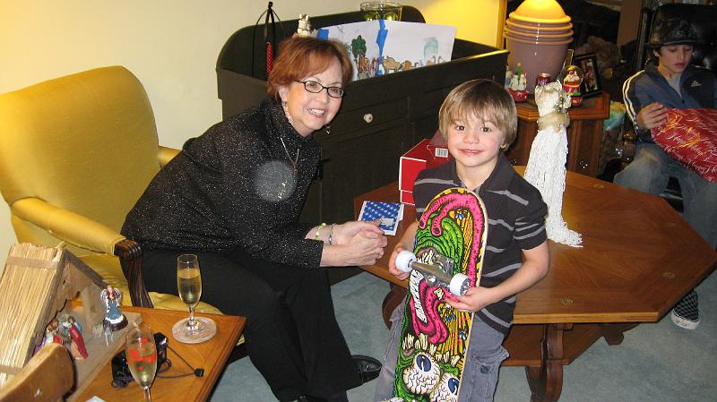 IMG_0848.JPG - Skateboard!