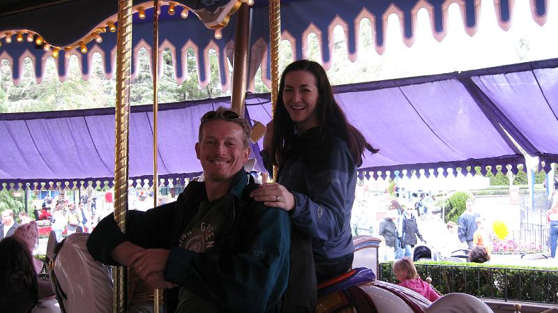 IMG_0735.JPG - Mark & Valerie on the carousel!