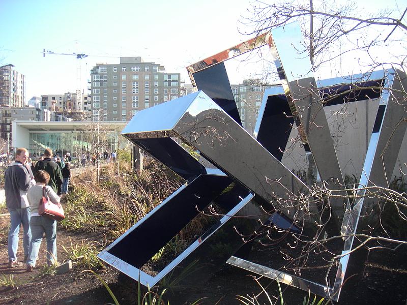 PICT0006.JPG - Yet more bl**dy art