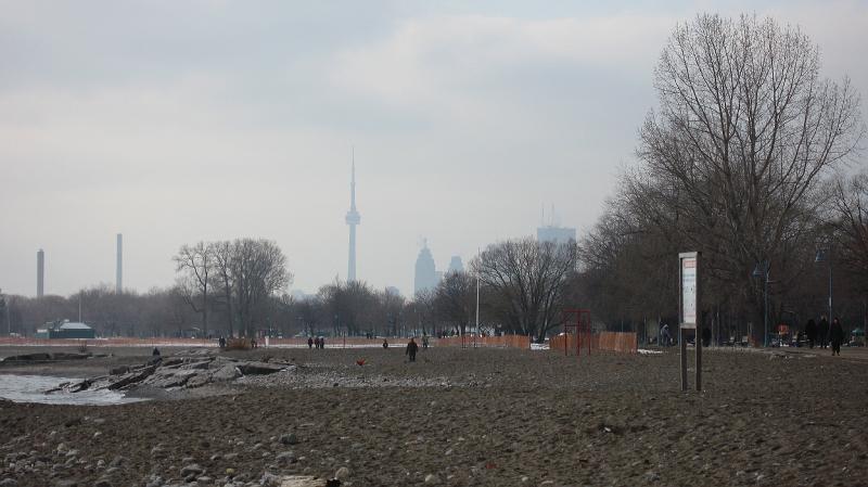IMG_0914.JPG - Down town from the beach near Nicola and Nigels home.