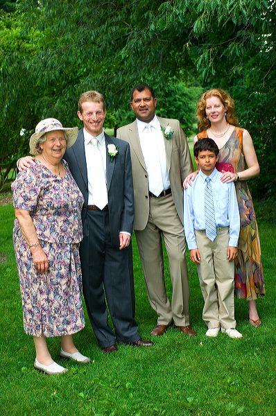 d2x_0442.jpg - Mark and his family