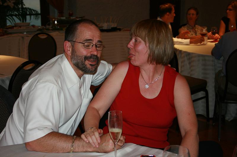 IMG_1169.JPG - Not sure what Jim said, but Kathy doesn't agree