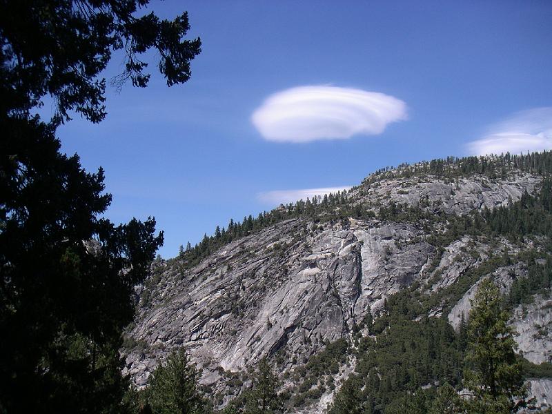 PICT0074.JPG - Alien space craft